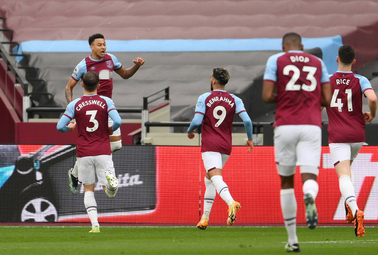 己感到骄傲 己感到骄傲