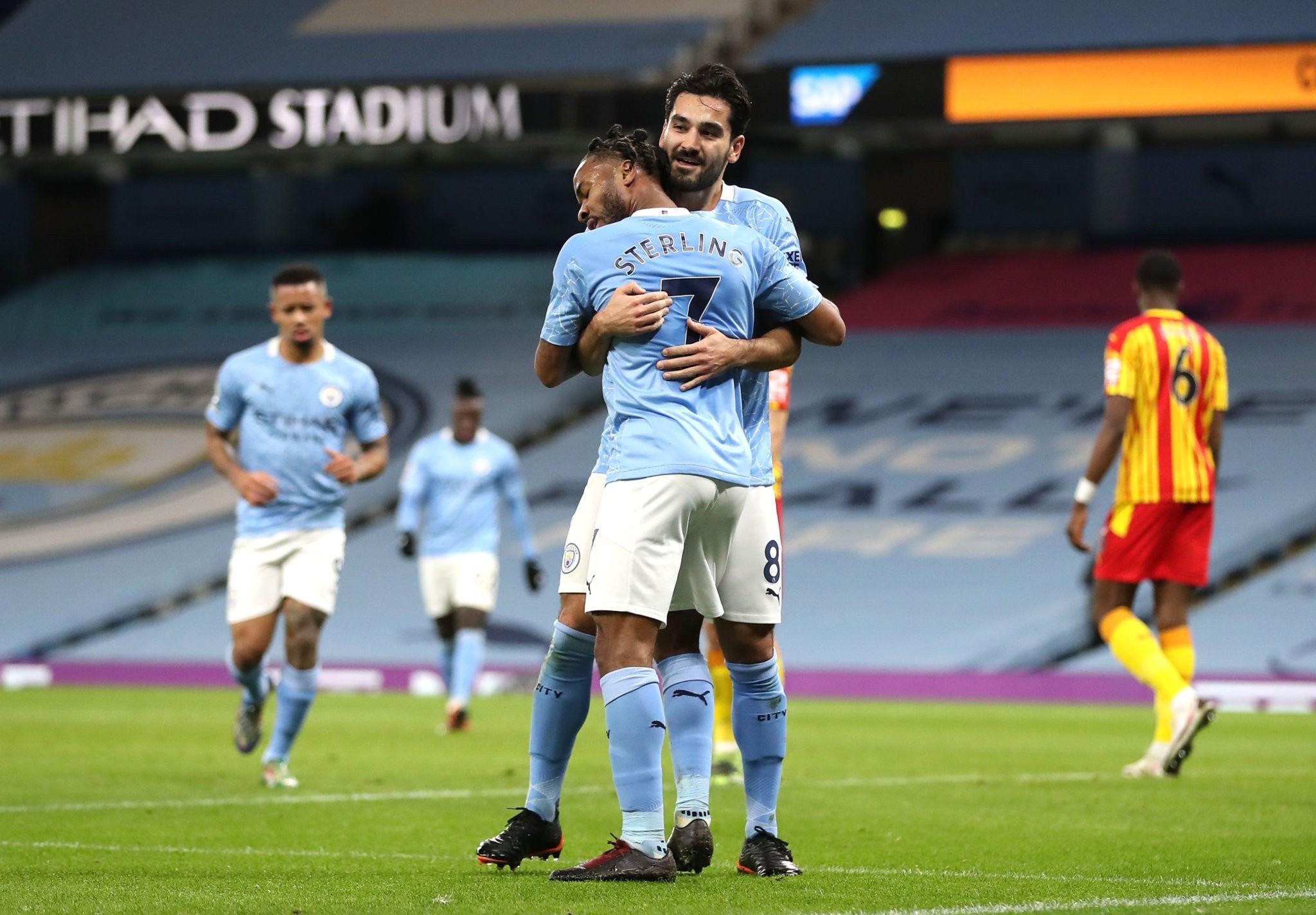 键比赛中的 键比赛中的